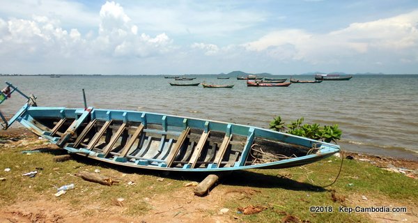 Sea Lovers.  Eat, drink, sleep and relax in Kep, Cambodia.
