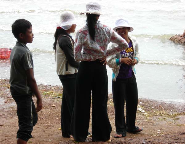 fisherwomen in kep, cambodia