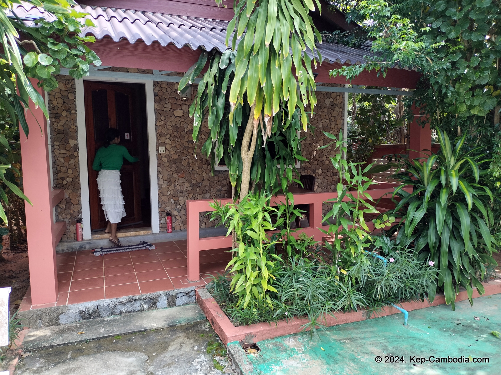 Pina House bungalows and Italian Restaurant in Kep, Cambodia