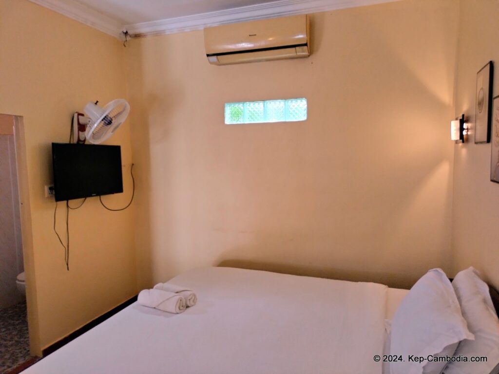 Pina House bungalows and Italian Restaurant in Kep, Cambodia