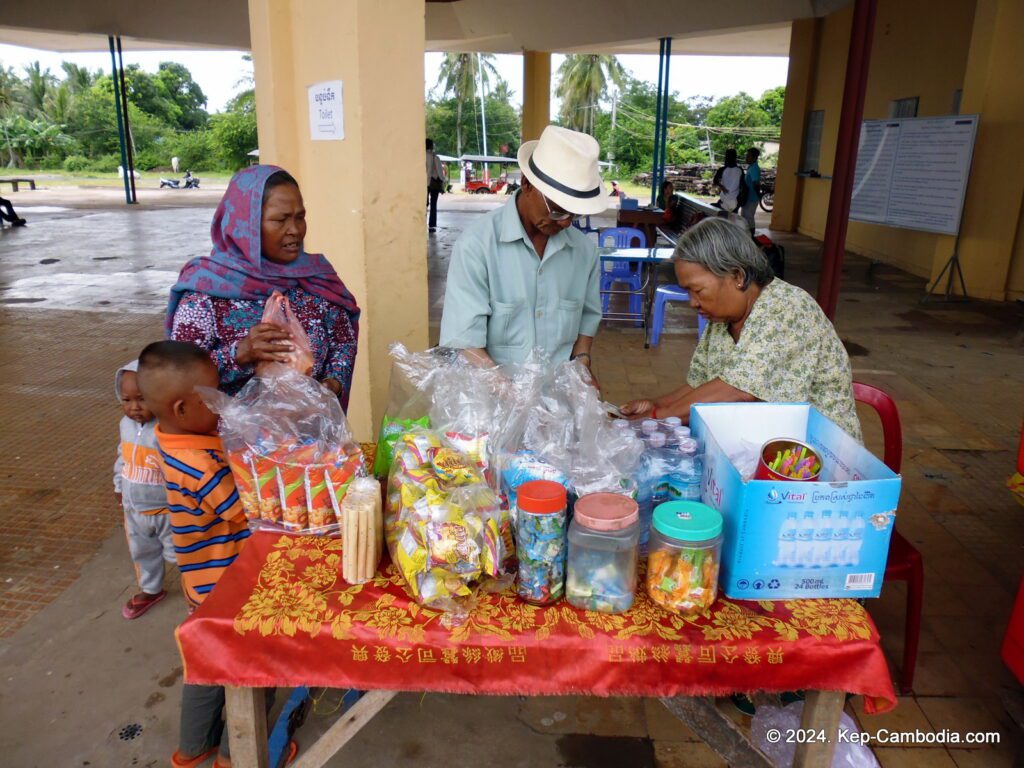 Train in Kep, Cambodia to Phnom Penh, Kampot and SihanoukVille