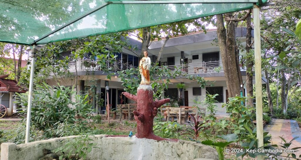 Don Bosco Hotel school in Kep, Cambodia. Retreat.