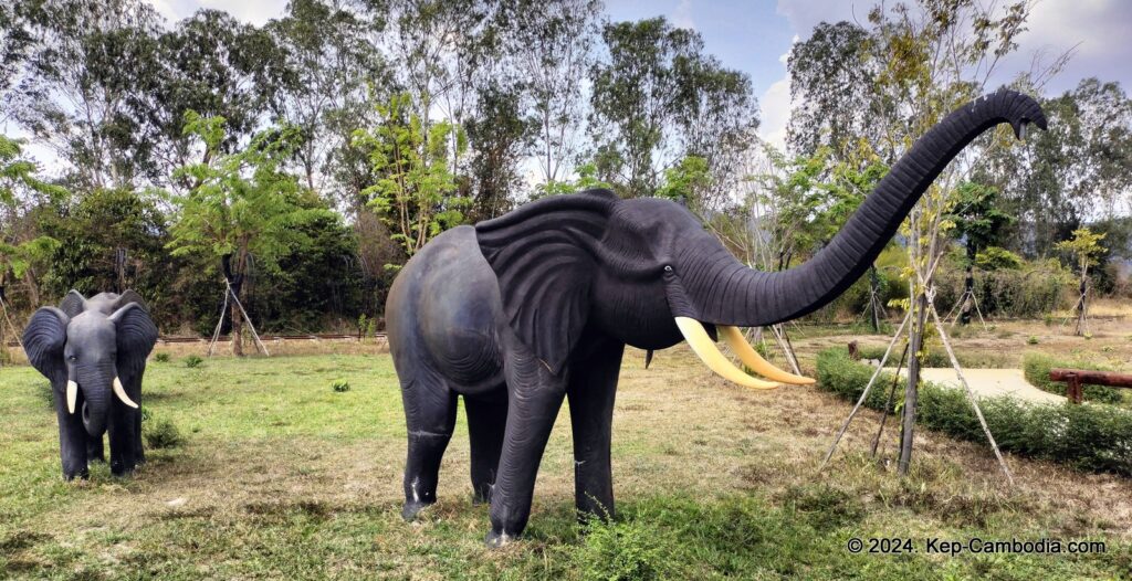 Phnom Vor Natural Paradise Resort in Kep, Cambodia and Kampot. Restaurant and Bamboo Train.