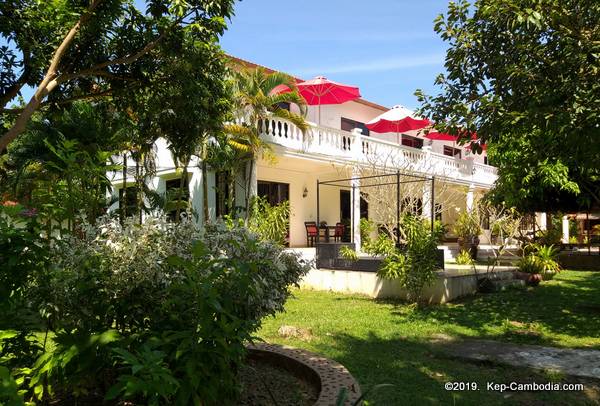 malibu bungalows in kep, cambodia