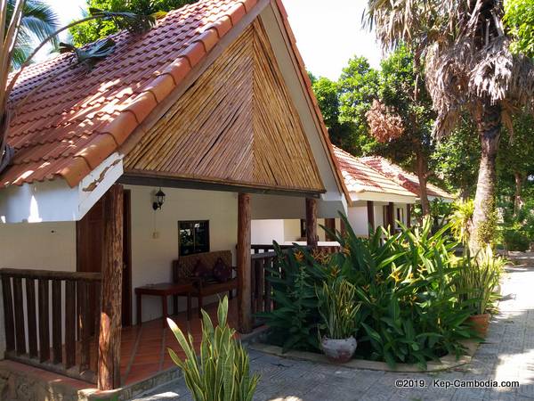malibu bungalows in kep, cambodia