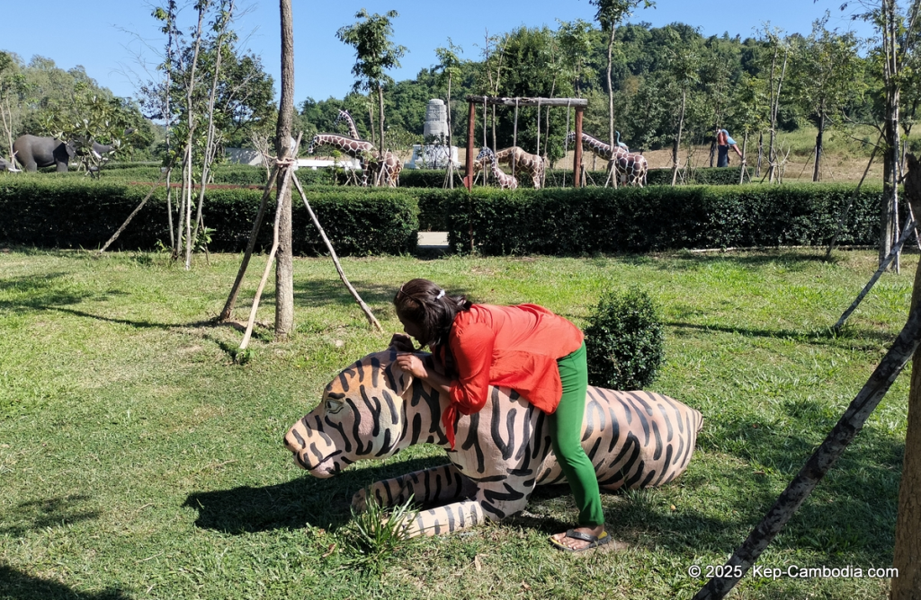 Phnom Vor Natural Paradise Resort in Kep, Cambodia and Kampot. Restaurant and Bamboo Train.