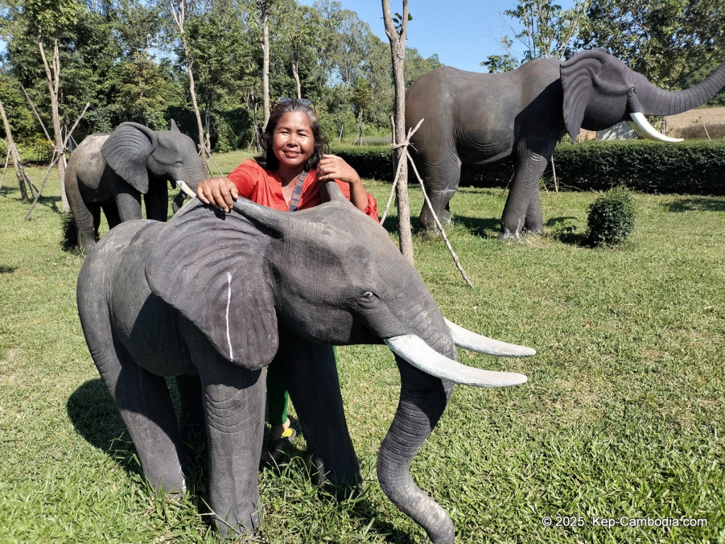 Phnom Vor Natural Paradise Resort in Kep, Cambodia and Kampot. Restaurant and Bamboo Train.