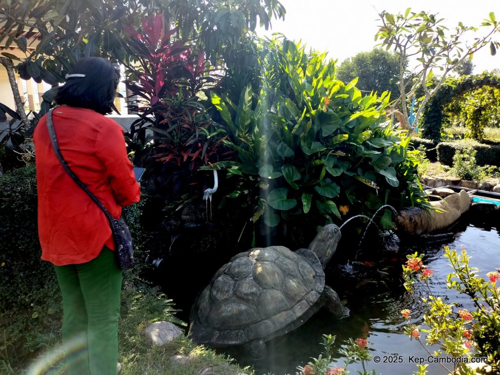 Phnom Vor Natural Paradise Resort in Kep, Cambodia and Kampot. Restaurant and Bamboo Train.
