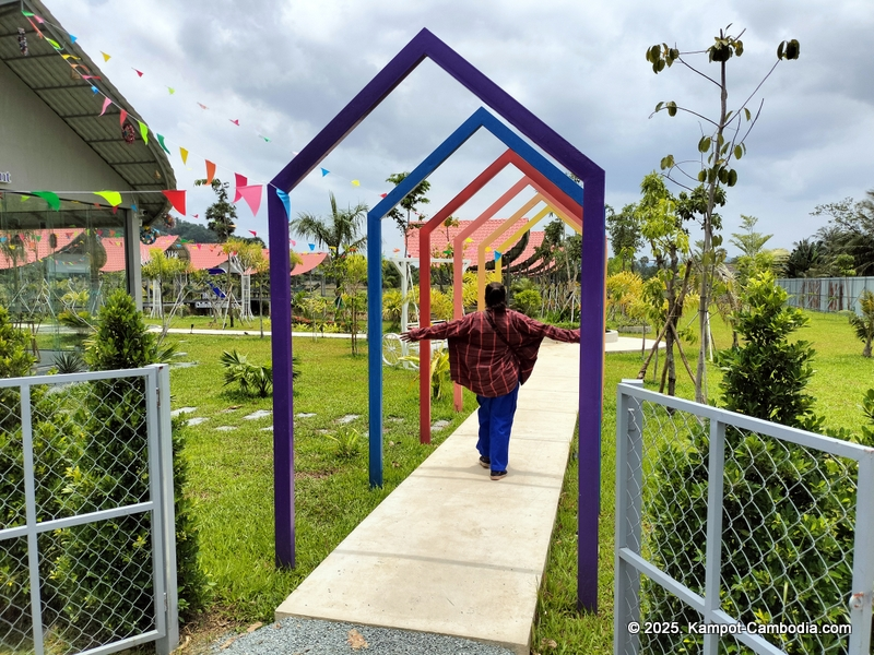 Relax cafe & restaurant in kep, cambodia