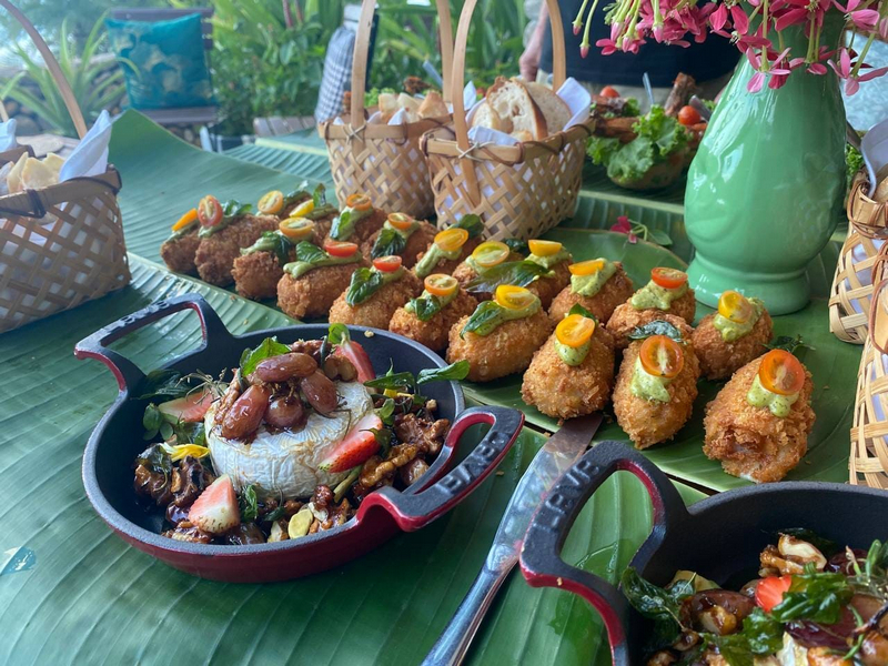 Saravoan Hotel and Restaurant in Kep, Cambodia.