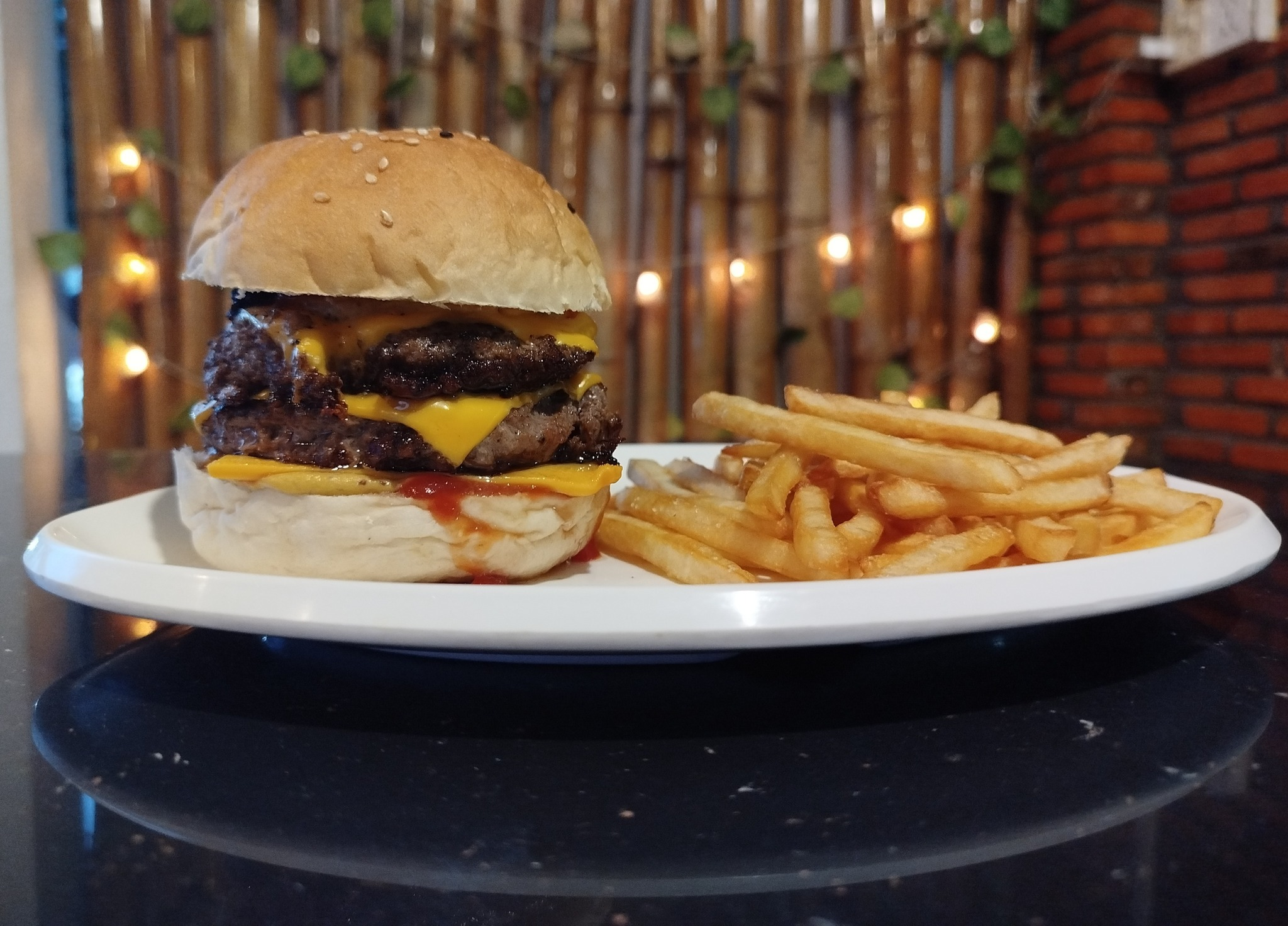 Sawadee Food Restaurant Burgers in Kep, Cambodia.